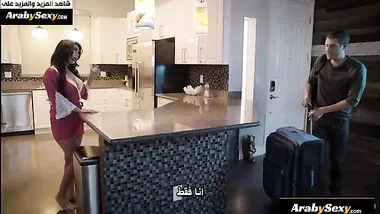 مشاهدة فلم الأم تهيج على صديق زوجها وتنتاك بمتعة من مترجم